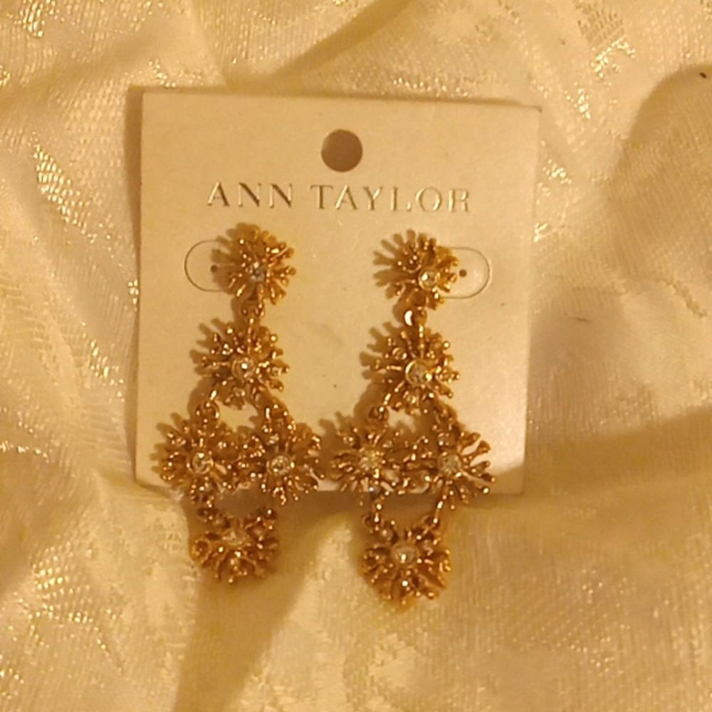 Anne Taylor gold tone rhinestone drop earrings